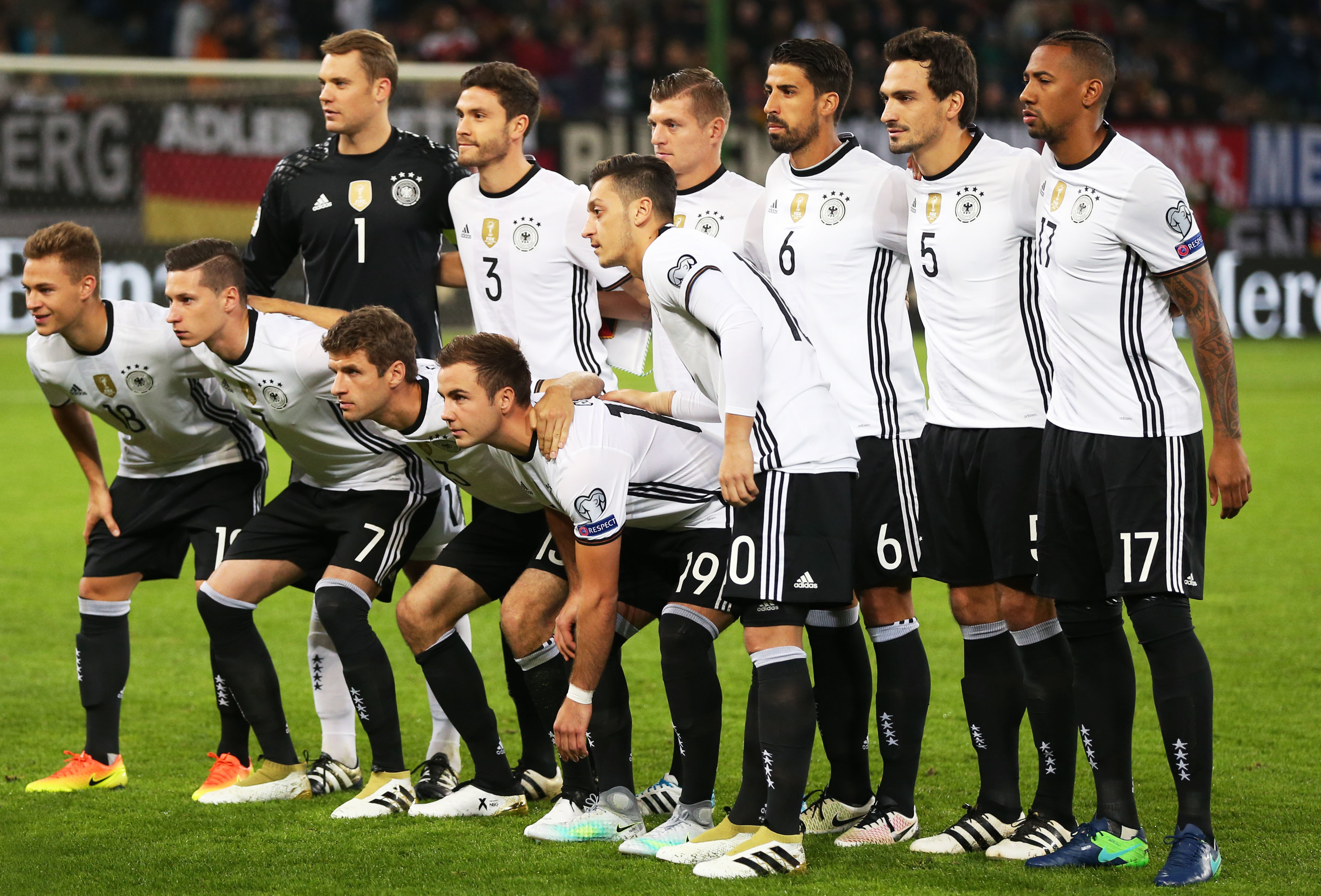 弗里克：没做好逼抢；我们不想用低位防守并靠反击1-0取胜（弗里克：逼抢未到位，我们不想依赖低位防守与反击去拿1-0）