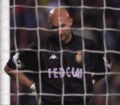 基米希：卡尔？能在拜仁表现出色并成为首发理应入选国家队（基米希：卡尔若在拜仁发挥出色并坐稳主力，入选国家队顺理成章）