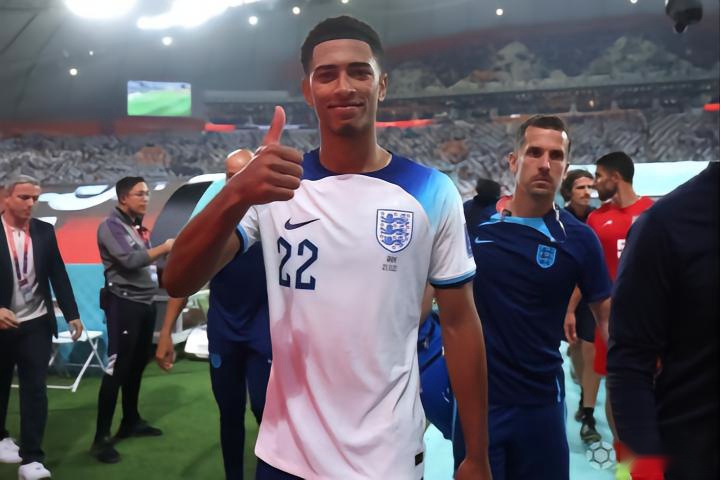 尤文官方：弗拉霍维奇左长收肌肌肉肌腱交界处严重损伤（尤文官宣：弗拉霍维奇左侧长收肌肌肉肌腱交界处重度受伤）